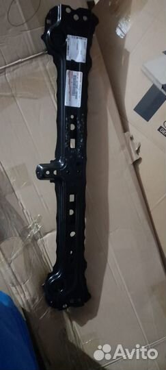 Рамка радиатора новая Toyota Highlander *19-22