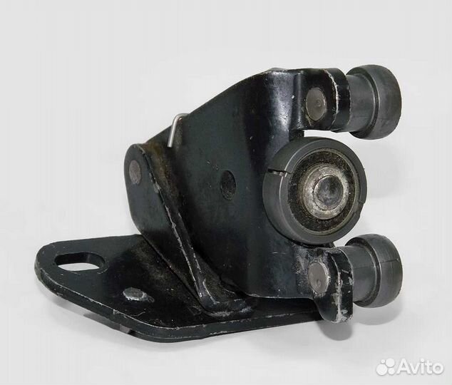 Ролик боковой двери средний Peugeot Partner 2006