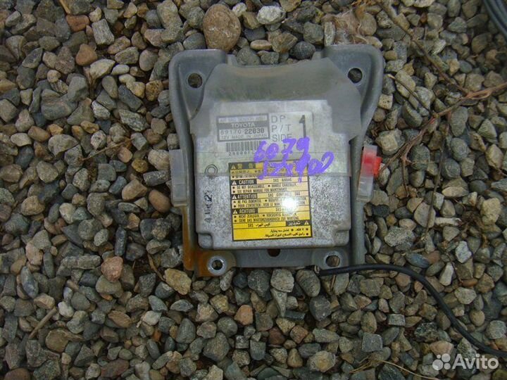 Блок управления airbag Toyota Chaser JZX100