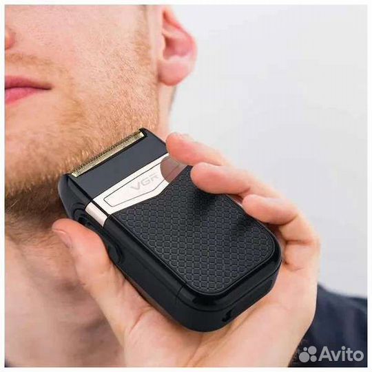 Профессиональная электробритва VGR V-331