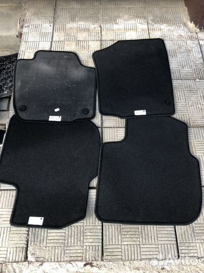 Оригинальные ковры текстиль skoda rapid новые