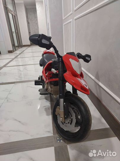 Детский электромотоцикл Ducati