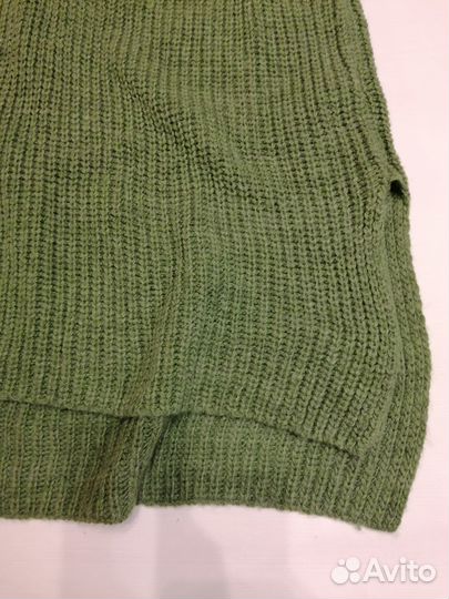 Вязаный жилет с V-образным вырезом