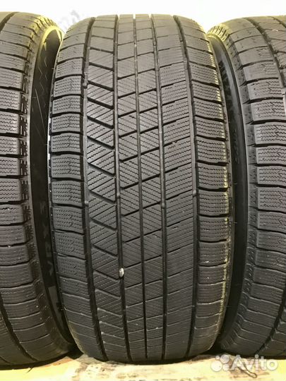 Bridgestone Blizzak VRX3 245/45 R18 100V