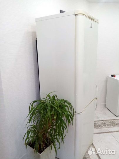 Холодильник Индезит ноу фрост