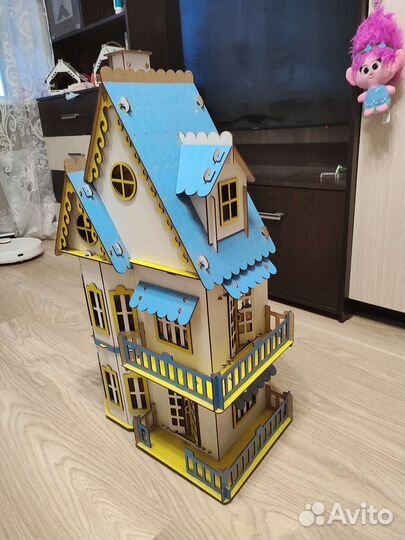 Домик кукольный дерево