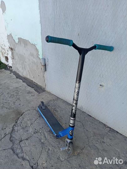 Трюковой самокат oxelo