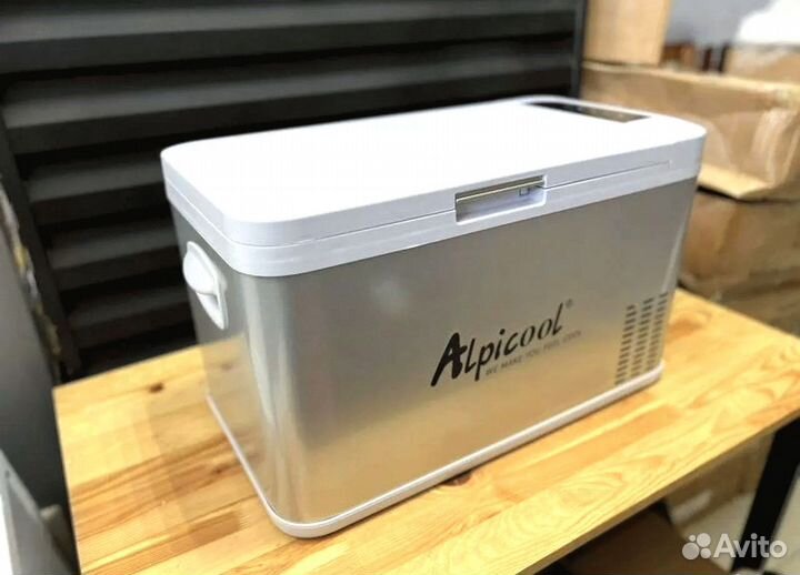 Компрессорный автохолодильник Alpicool