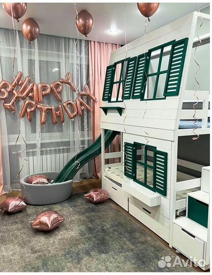 Двухъярусная кровать