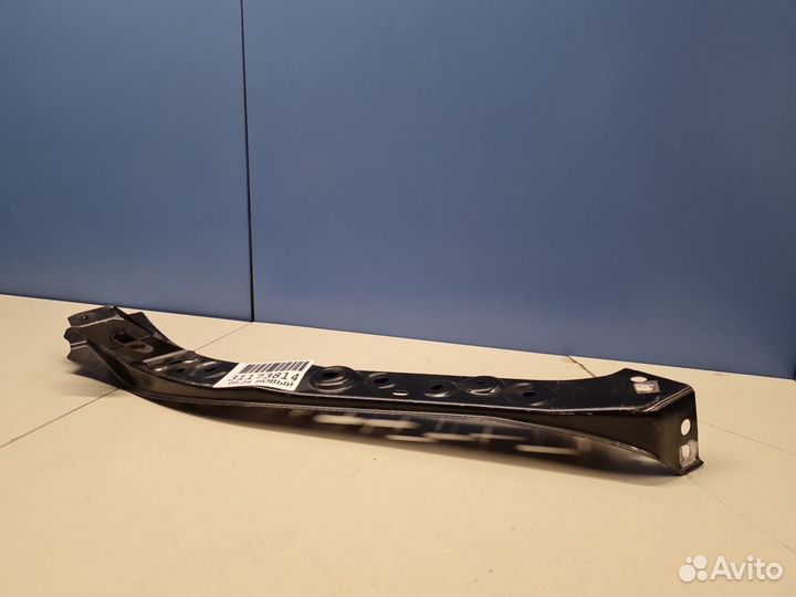 Кронштейн панели радиатора правый Toyota Camry V70 2017