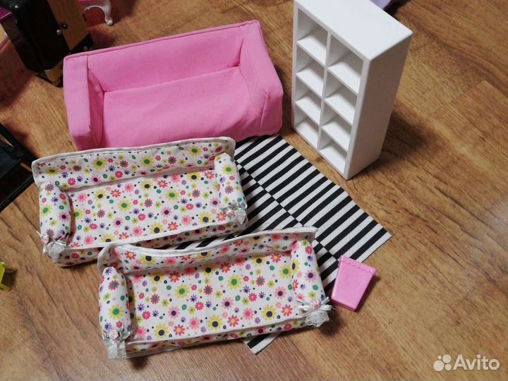 Большой набор мебели