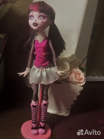 Кукла Монстр Хай Дракулаура базовая