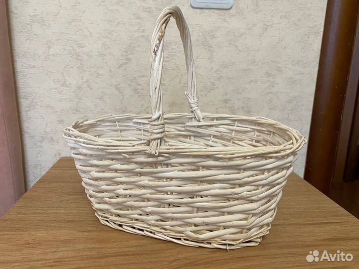 Корзинка декоративная