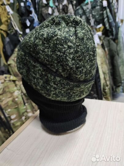 Шапка вязаная на флисе зелёная цифра