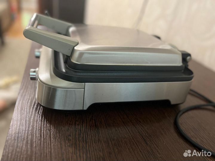 Вафельница bork g702