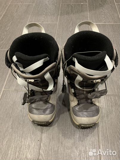 Сноубордические ботинки р 36 фирмы Solomon