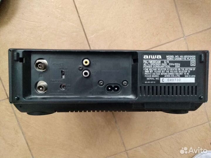 Видеомагнитофон Aiwa XE-100
