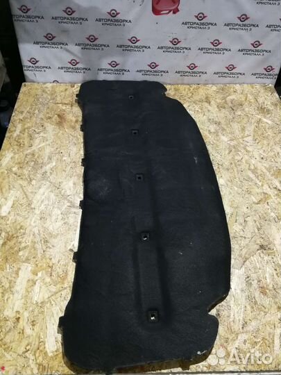 Шумоизоляция капота VW Touran 2003-2010 г.в