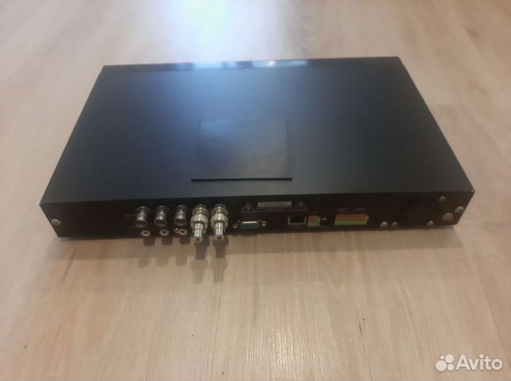 Видеорегистратор QCM-04DL