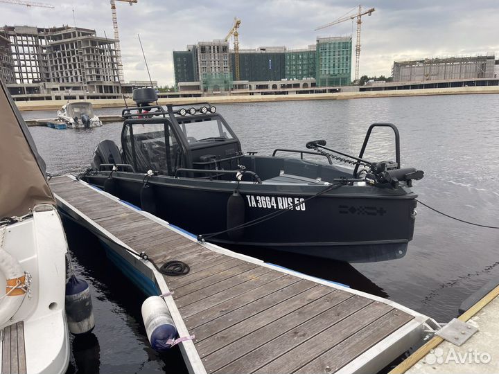 Катер XO dfndr 8