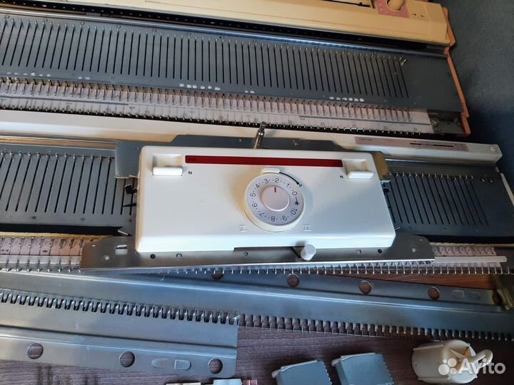 Вязальная машина Brother 260