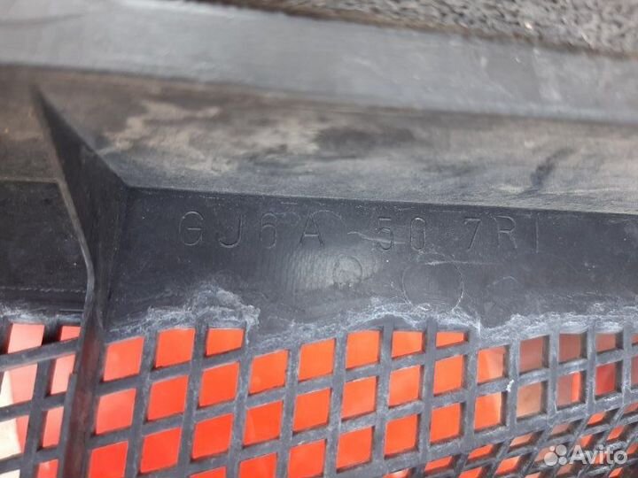 Решетка стеклоочистителя\Жабо Mazda 6