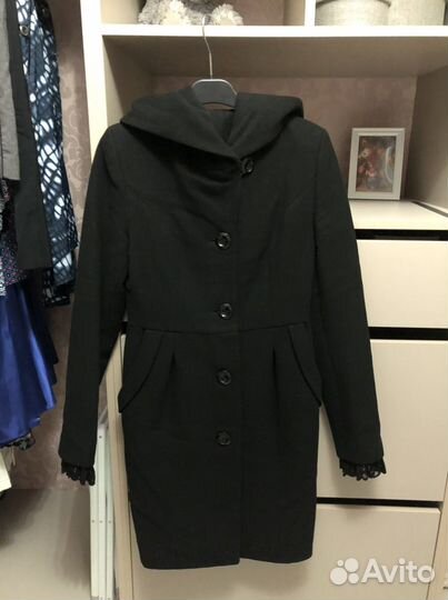 Пальто демисезонное с капюшоном хs
