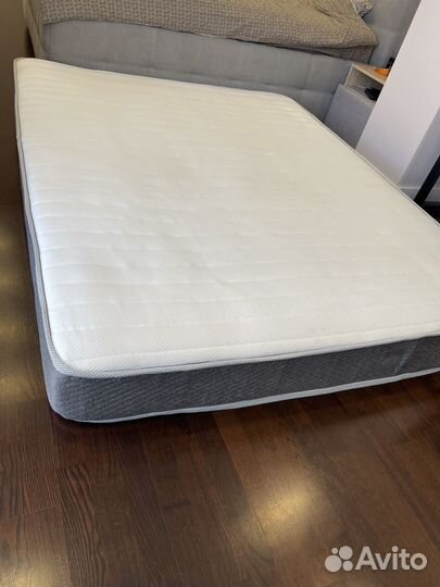 Матрас 160х200 бу