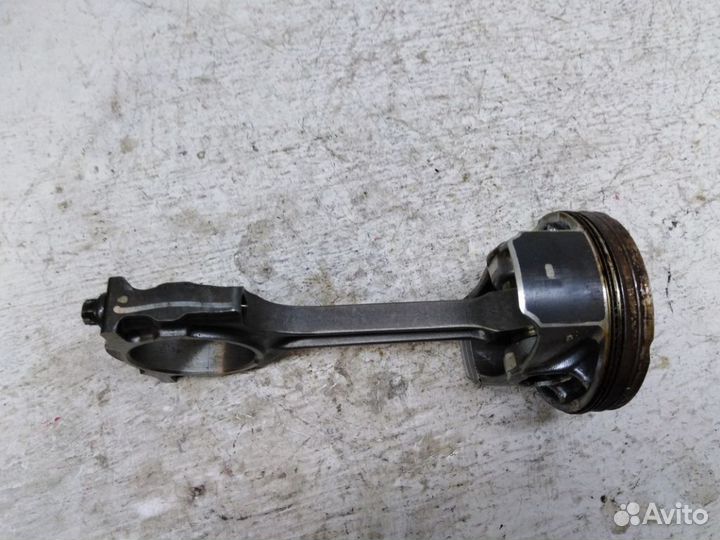 Поршень с шатуном Форд Focus 3