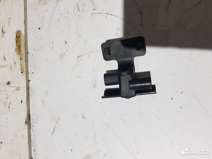 Форсунка стеклоомывателя перед