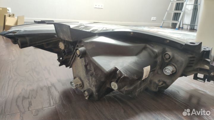 Фары левая+правая Mazda CX-5 LED оригинал