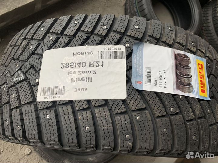 Pirelli Ice Zero 2 285/40 R21