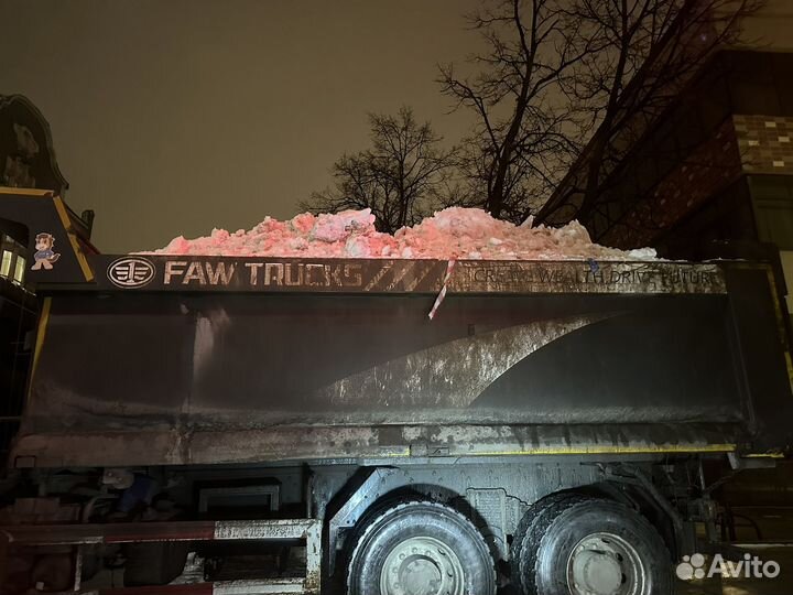 Уборка и вывоз снега строительного мусора