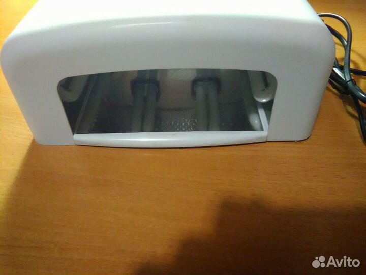 Ультрафиолетовая лампа