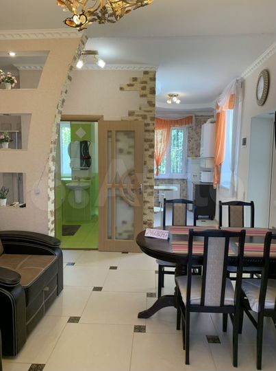 2-к. квартира, 67 м², 2/3 эт.