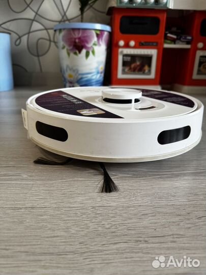 Робот пылесос polaris iq home