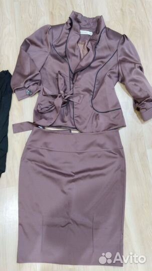 Костюм женский юбка и пиджак