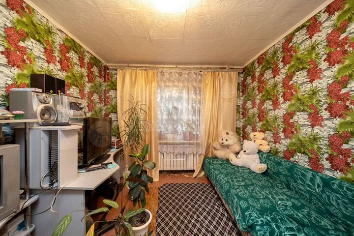 Комната 26 м² в 8-к., 2/5 эт.