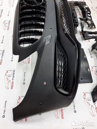 Бампер C63 с решеткой GT AMG на W205 13-18г Black