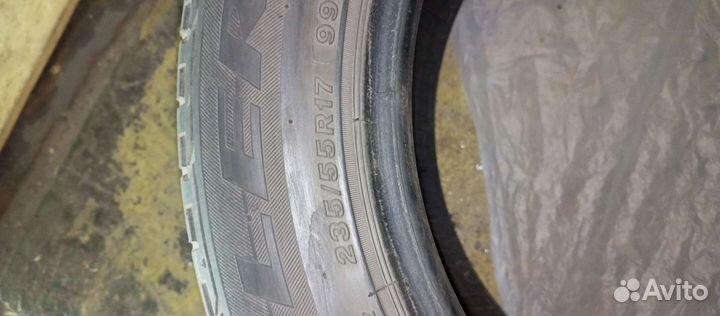 Bridgestone Dueler H/P Sport 235/55 R17