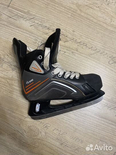Коньки хоккейные 40 размер
