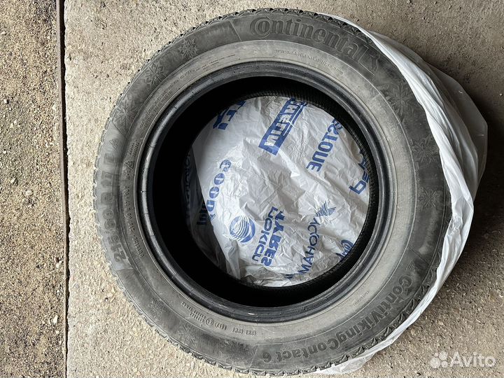 Continental ContiVikingContact 6 215/60 R17 96T