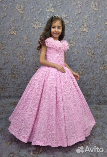 Вечернее платье