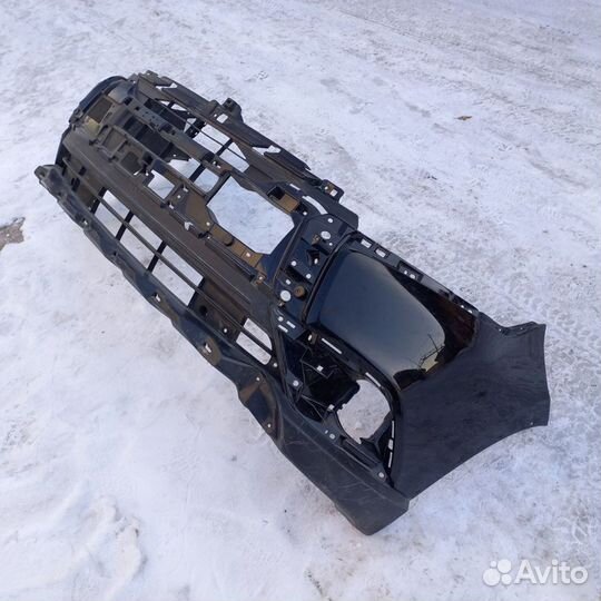 Бампер передний Mitsubishi Outlander 3