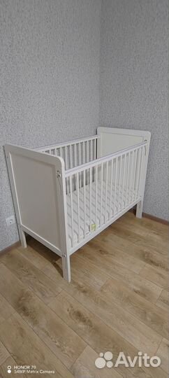 Детская кроватка