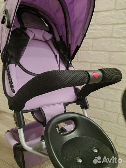 Трехколесный велосипед с ручкой