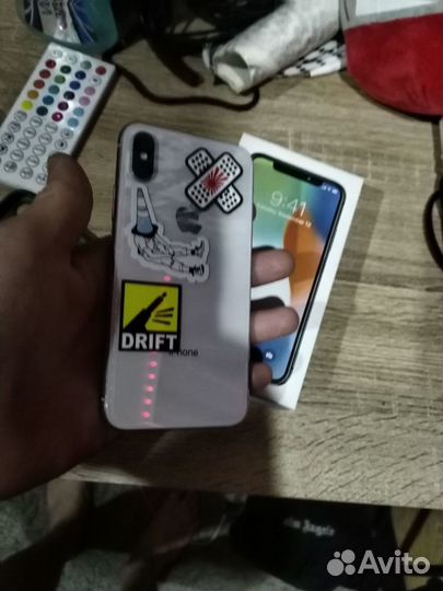 iPhone X, 64 ГБ