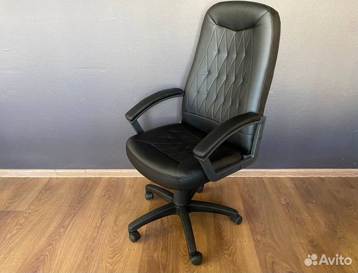 Офисное кресло. Удобное