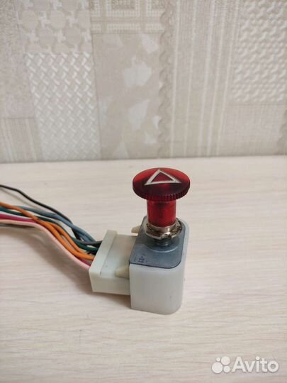 Ранняя кнопка аварийной сигнализации газ -ваз