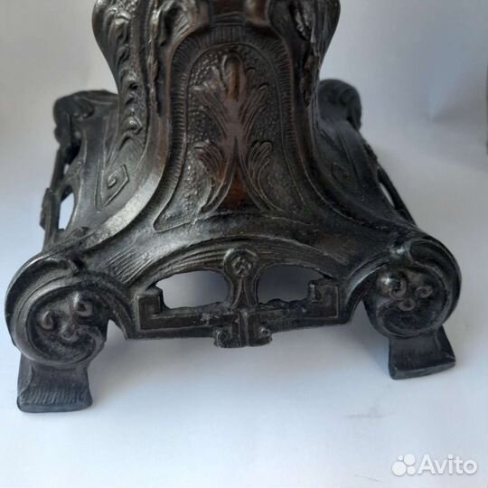 Антикварная скульптура архитектор